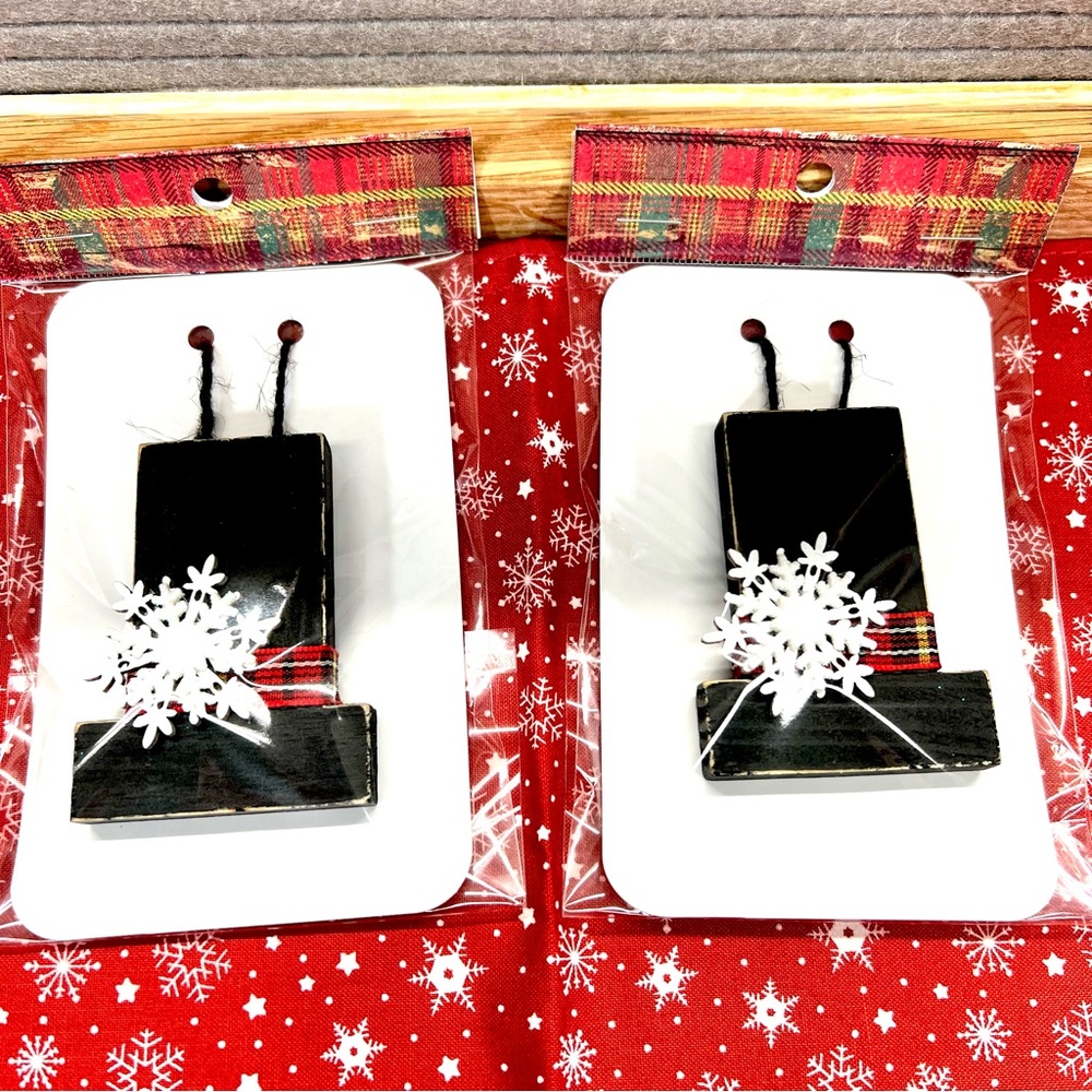 Top Hat Ornament, Wooden Hand Crafted NEW IN PKG Set of 2